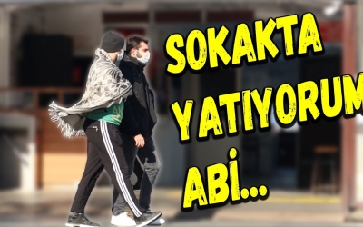 SOKAKTA YAŞAYAN BİRİNE SİMİT ALIR MISIN? ( İNSANLIK ÖLMÜŞ! )