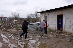 CÜNEYT UZUN MUHTAR ADAYLIĞINI KOYDU