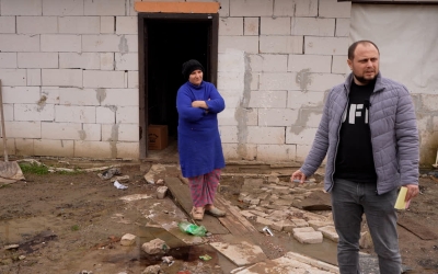 CÜNEYT UZUN MUHTAR ADAYLIĞINI KOYDU