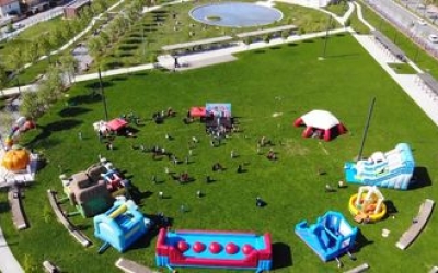 Çocuklar gülsün, Dünya dönsün